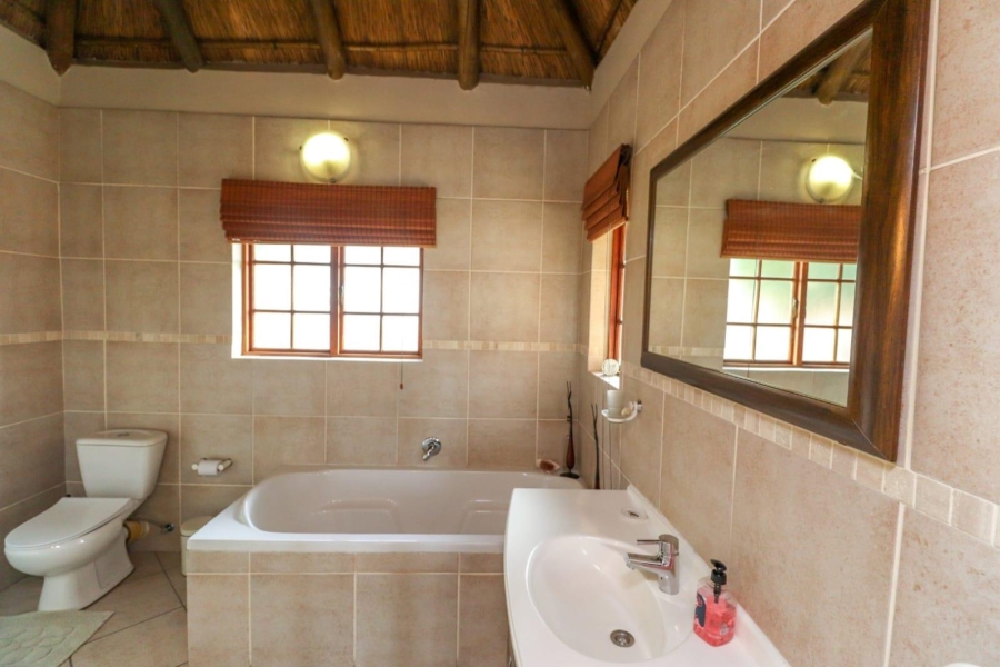 3 Bedroom Property for Sale in Vaal Dam Free State